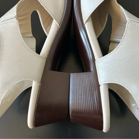 NWOB SAS Women's Suntimer Pearl Bone Heeled Strap Sandal, Size 8M