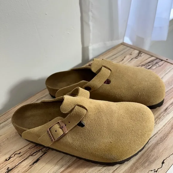 NWOT - Birkenstock Clog Buckle Sandals