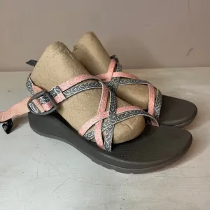 NWOT Chaco Eco Tread Burl Heather Pink &amp; Gray Sports Sandals
