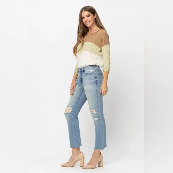 NWOT Judy Blue Tinted Wash Mid-Rise Cropped Straight Jeans 20W