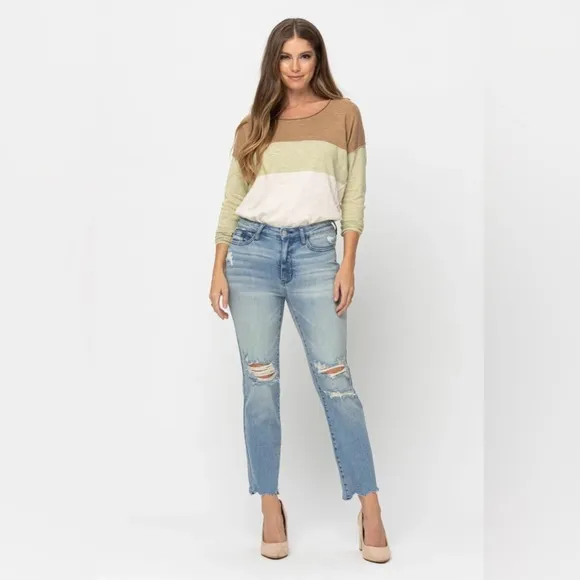 NWOT Judy Blue Tinted Wash Mid-Rise Cropped Straight Jeans 20W