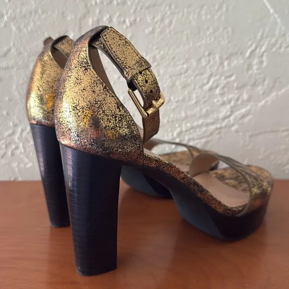 NWOT Lauren Ralph Lauren Sylvia Dress Sandals