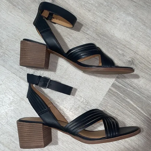 NWOT Madewell The Samira Sandal