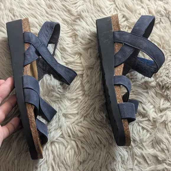 NWOT Naot Kayla Sandal in Navy Velvet Nubuck