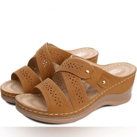 NWOT SHIBEVER Low Comfortable Wedge Sandal Open Toe Slip On Size 39 US 8
