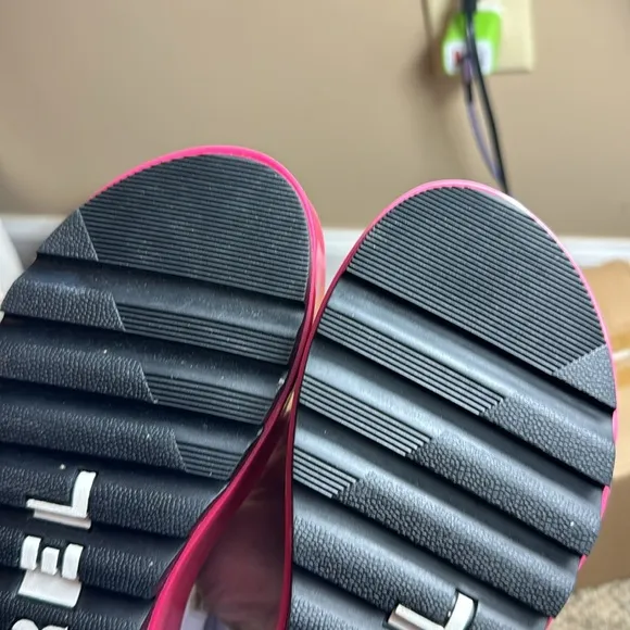 NWOT • Sorel • Cameron™ Flatform Sandal • 🖤🩷🤍 White/Punch Pink 🤍🩷🖤 • 8.5