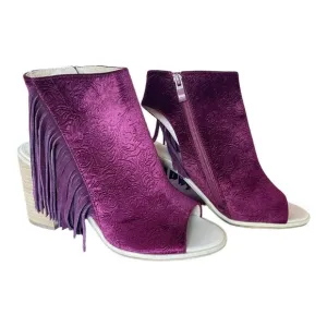 NWOT Very Volatile Women's Edgy Fringe Wine Peep-Toe Booties Size 9 (Fits 8.5)