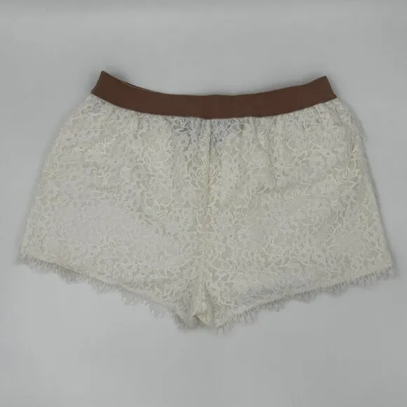 NWT BCBGMAXAZRIA Women's Kieran Scalloped Lace Short