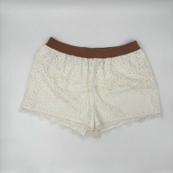 NWT BCBGMAXAZRIA Women's Kieran Scalloped Lace Short