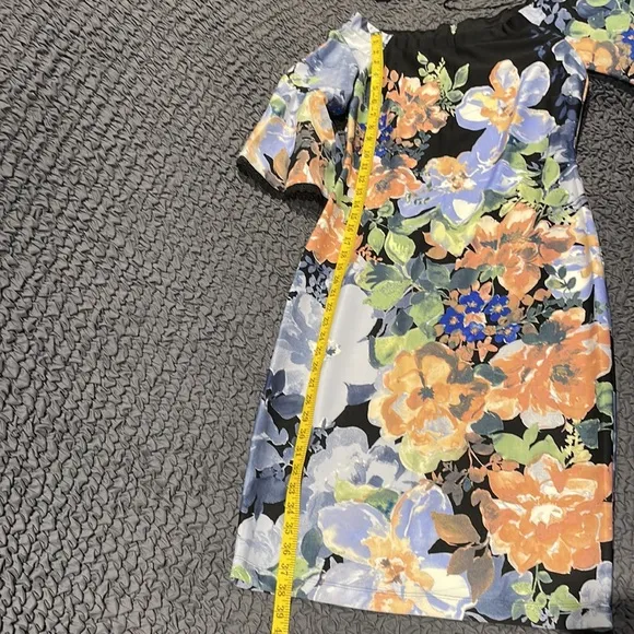 NWT Black Floral Off-Shoulders Dress Size 8