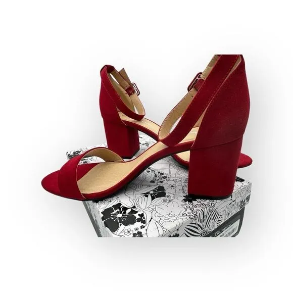 NWT CL By Laundry Womens Jody Super Suede Sandals Ruby Red Size 10M