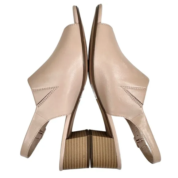 NWT Clarks Collection Elisa Kristie Block Heel Sandals SZ 11 Beige Tan Nude