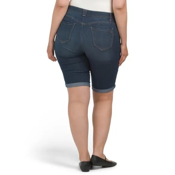 NWT Democracy Women's Plus high rise Ab Solution distressed Denim Bermuda Shorts