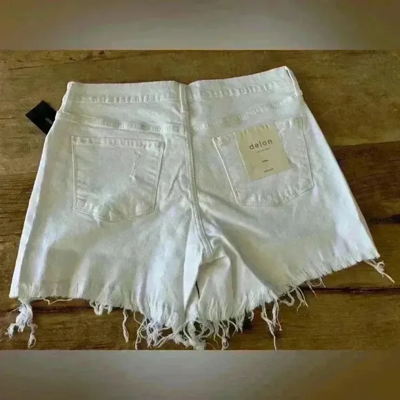 NWT Edyson Delon High Rise Shorts, White, Distressed, Fringe~Sizes 29 &amp; 30