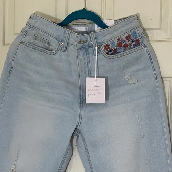 NWT LC Super High Rise Cropped Blue Jeans Size 8