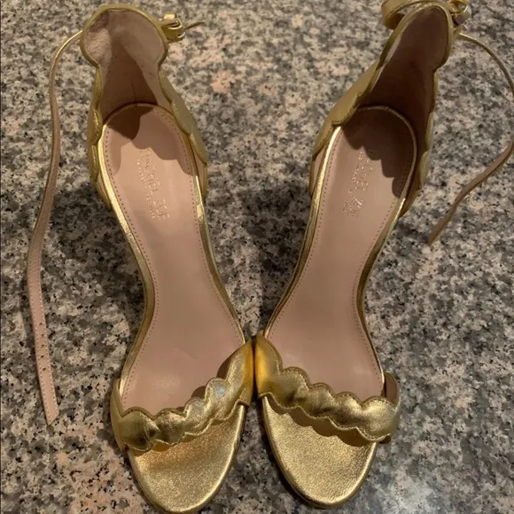 NWT  Rachel Zoe Los Angeles Ava Stiletto gold Sandals