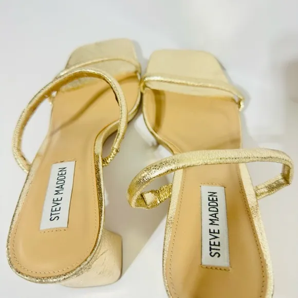 NWT Steve Madden Block Heel Sandal Lilah Minimalist Strappy Square Toe Gold 9