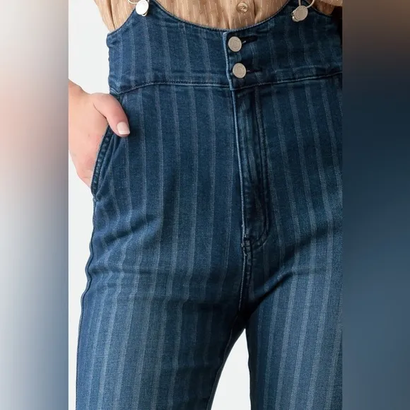 NWT-Striped Pattern Stretched Suspender Denim Jumpsuit