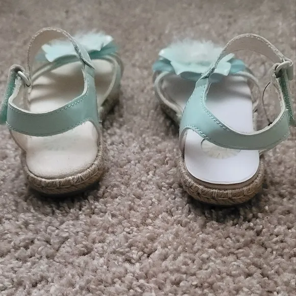 NWT! UGG Turquoise Cactus Flower Toddler Sandals 9