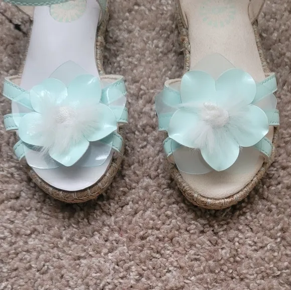 NWT! UGG Turquoise Cactus Flower Toddler Sandals 9