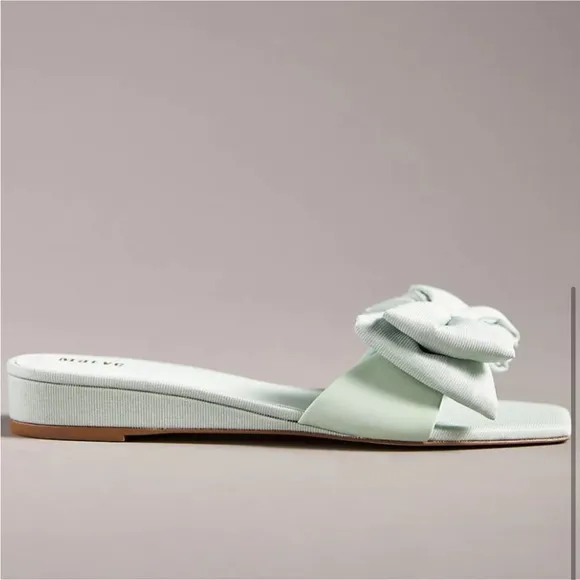 🍭NWT🍭Anthropologie Maeve Bow Micro Wedge Sandals Moss Size 9