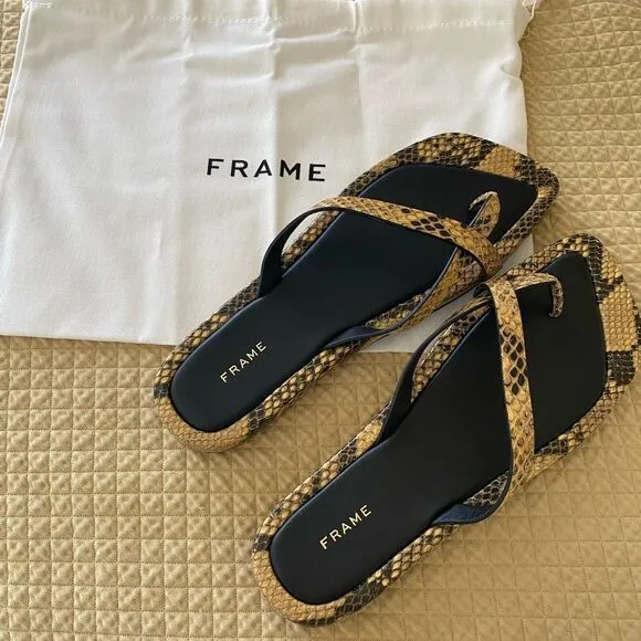 NWT FRAME Le Montauk Criss Cross Sandals, Size 39 Euro/8.5 US, Python Multi