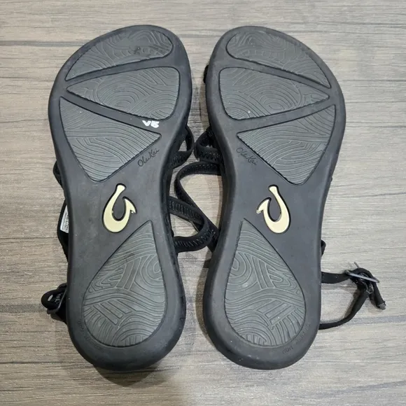 Olukai Kalapu Strappy Black Cushion Sandals Size 7