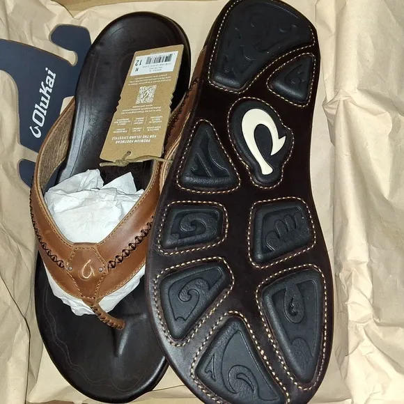 OluKai Mea Ola Men’s Leather Beach Sandals Color: Tan / Dark Java Size: 12