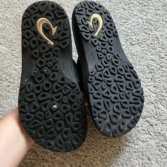 OluKai Ohana-M Men's Size 7 Black Beach Thong Slip On Flip Flop Sandals