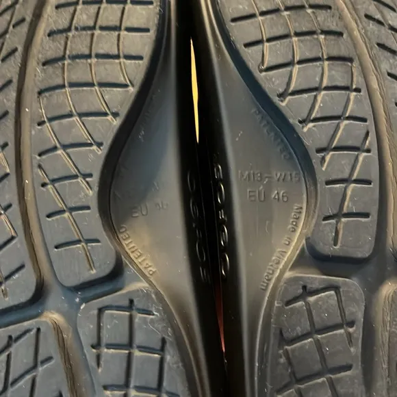 Oofos Ooahh Black Slide Recovery Comfort Sports Sandals Mens US 13 Women 15