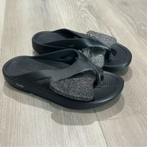 Oofos Ooriginal Womens SZ 7 Recovery Slip-On Thong Flip Flops Sandals Black NWOB