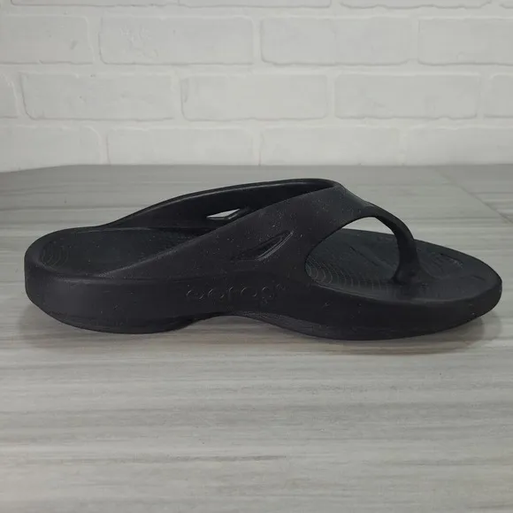 Oofos Sandals M 8/  W 10 Original Sport Slip On Flip Flop Black Comfort Casual