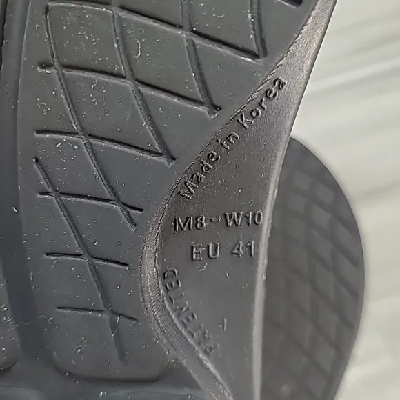 Oofos Sandals M 8/  W 10 Original Sport Slip On Flip Flop Black Comfort Casual