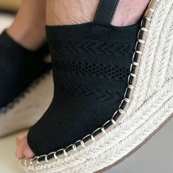 Open Toe Platform Wedge Sandals in black spring break vacation wear