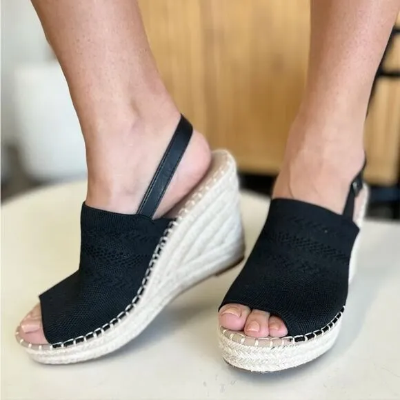 Open Toe Platform Wedge Sandals in black spring break vacation wear