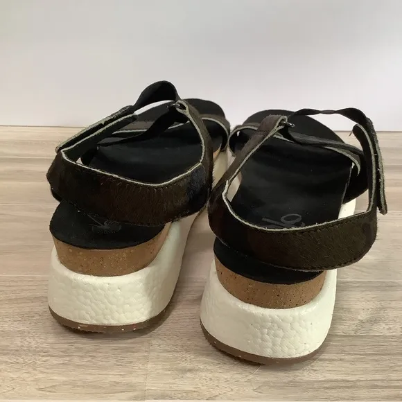 OTBT Sierra Calf-Hair Sandals Leather Wedge Platform Adjustable Camo Travel 9.5