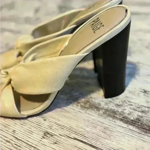 Paige Sabina slip-on women’s high heel sandals off white leather size 7.5