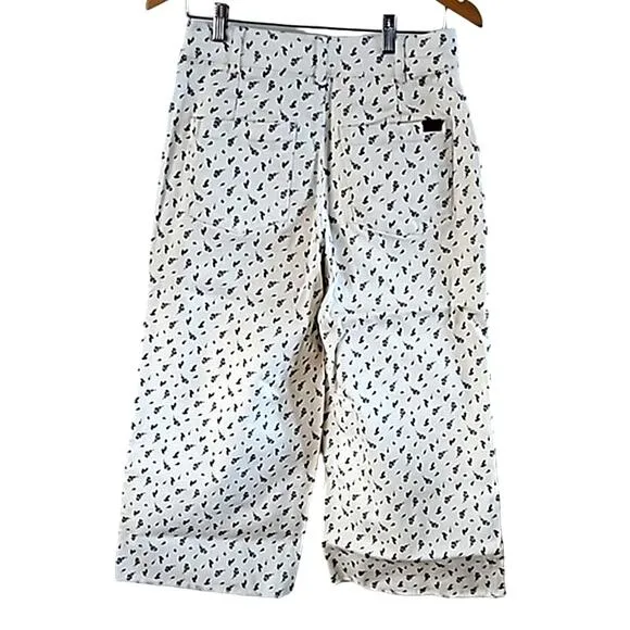 Peace Love World Women's Petite Cropped Raw Edge White Floral Jeans - Size 4P