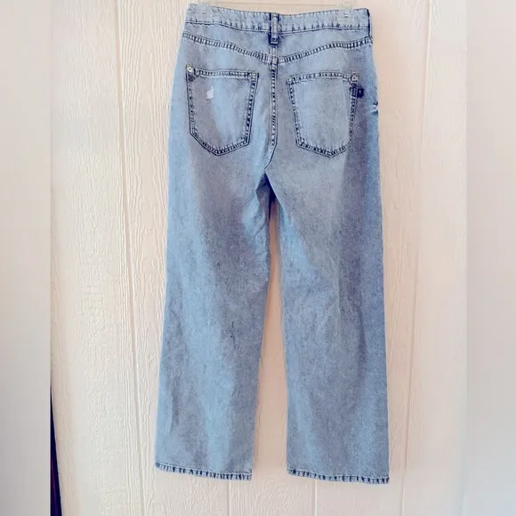 Pilcro Anthropologie Slim Straight Jeans 25P Light Wash Distressed Wide Leg