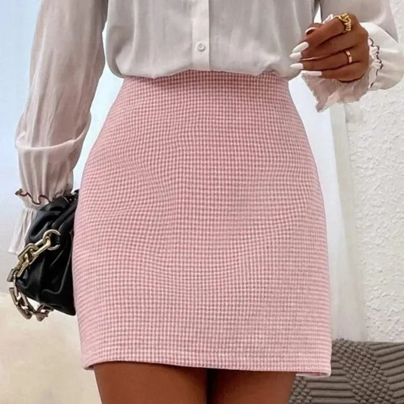 Pink Houndstooth Mini Skirt