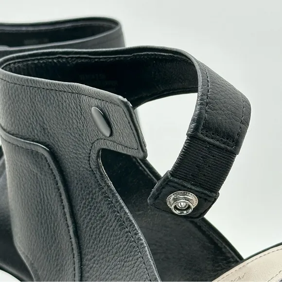 POUR LA VICTOIRE Venga Black Leather Ankle Snap Cuff Sandals 7.5M revolve
