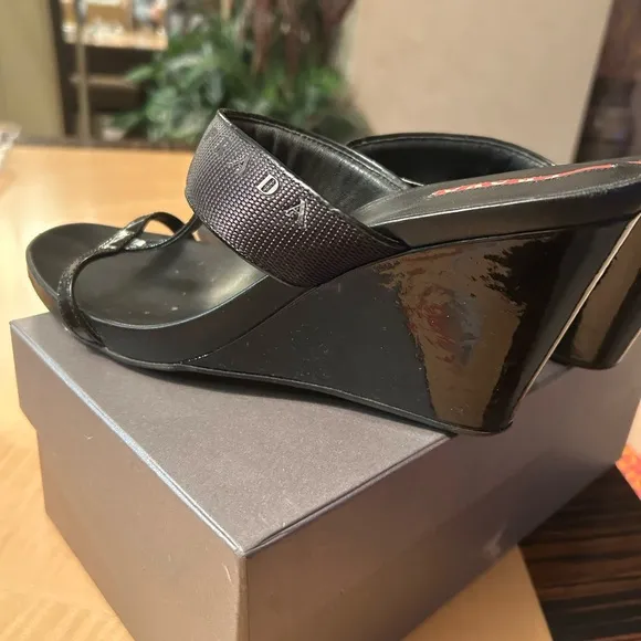 Prada Black Patent Leather Wedge Sandals for Women, size 39