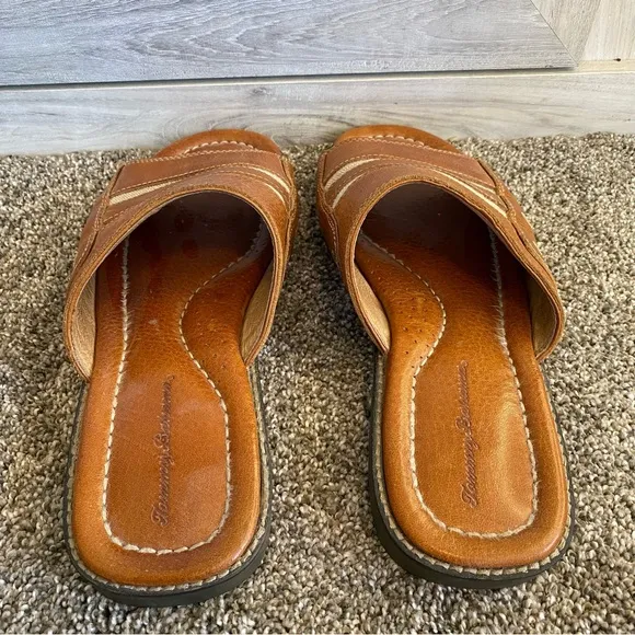 Pristine Tommy Bahama Men’s Leather Sandals 11