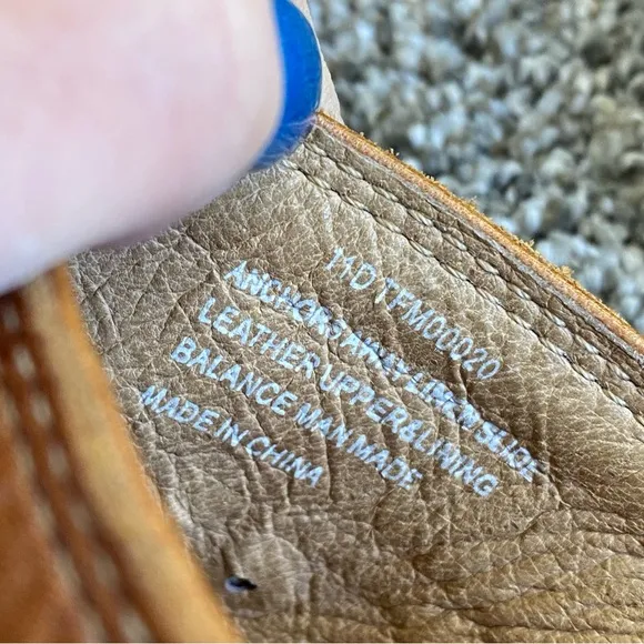Pristine Tommy Bahama Men’s Leather Sandals 11