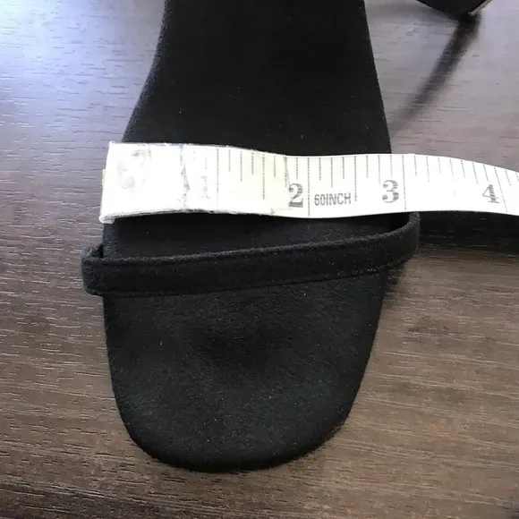 Rafa Black Simple Block Heel Sandal in Sloe US 7
