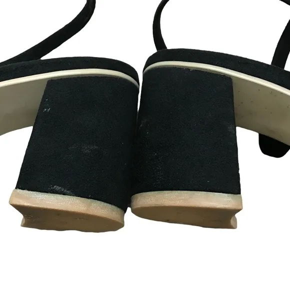 Rafa Black Simple Block Heel Sandal in Sloe US 7