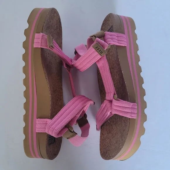 Reef Cushion Rem Hi Open-Toe Platform Sandals. Size 9.5