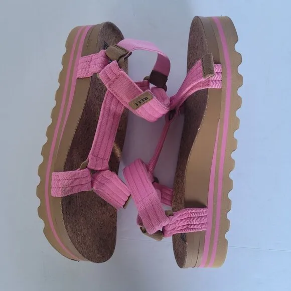 Reef Cushion Rem Hi Open-Toe Platform Sandals. Size 9.5