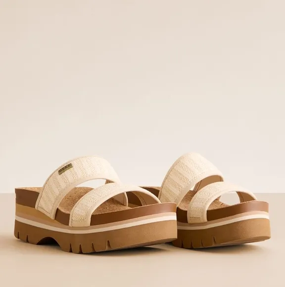 Reef Cushion Vista Higher Sandal Size 7 Color Raffia/Cream CJ5950 NWT In Package