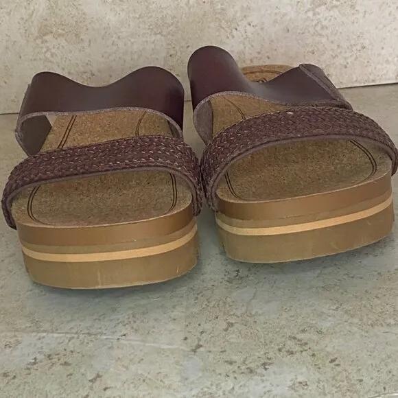 Reef Womens Cushion Vista Hi Sandal Cork Platform Woven Strap Detailing Lug Sole